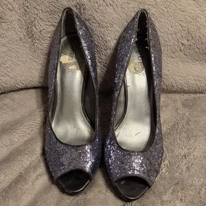 Guess Silver Glitter Peep Toe Heels Size 9 Lots Of Lufe Left Worn Maybe 7 Times